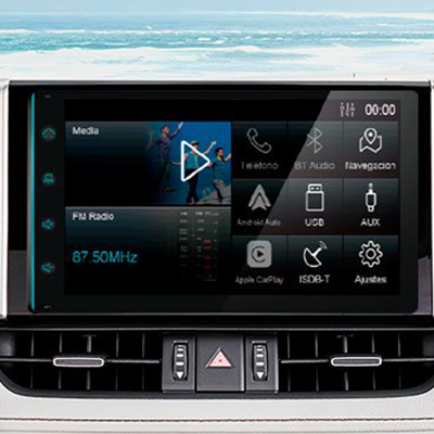 RADIO TOUCHSCREEN DE 8” 
 Una radio de 8” completamente nueva, con radio, MP3, bluetooth, Apple CarPlay®, Android Auto® y puerto USB en el panel central para que disfrutes al máximo tu viaje y música (Imagen referencial).