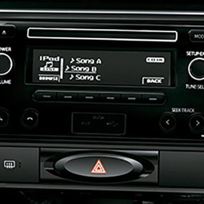 Sistema de audio 
 Equipado con radio AM/FM, lector de CDs, entrada USB, auxiliar y Bluetooth.